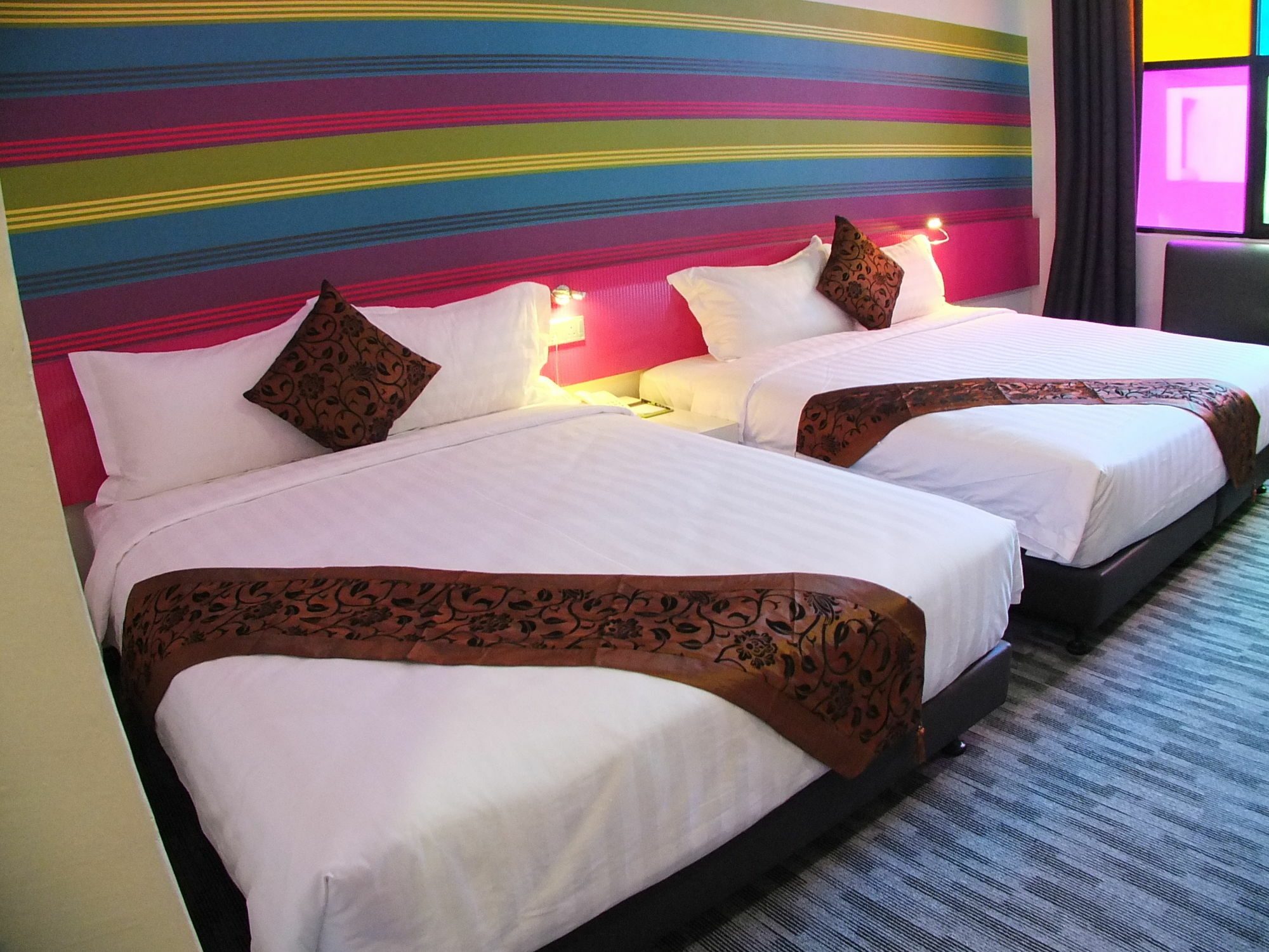 Baguss Hotel And Serviced Apartment Johor Bahru Exterior photo