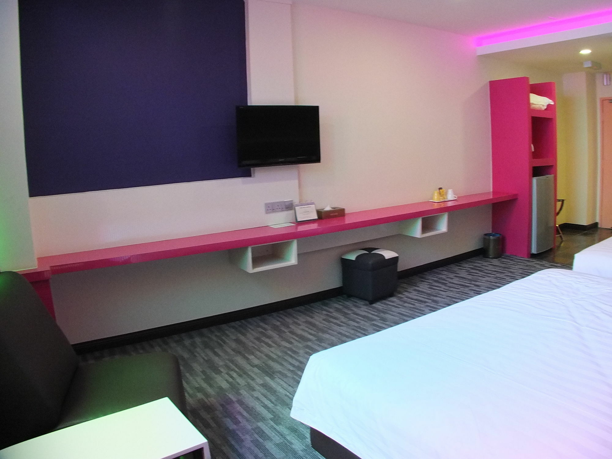 Baguss Hotel And Serviced Apartment Johor Bahru Exterior photo